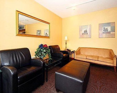 Quality Inn Winona Room photo